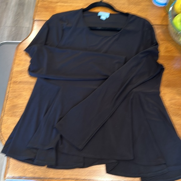 Like new Large black poly spandex blend long sleeve blouse by CeCe - Picture 5 of 6